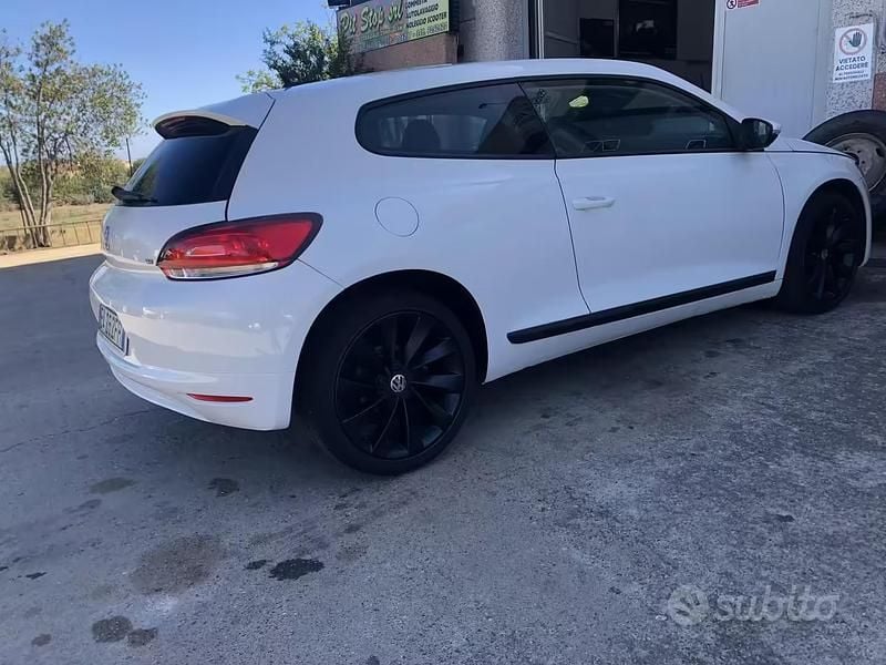 Begagnad VW Scirocco 160 HK (117 kW) 2010