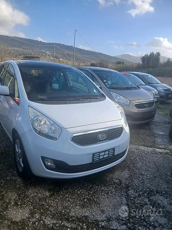 Usata Kia Venga 90 CV (66 kW) 2012 Bianco Utilitaria