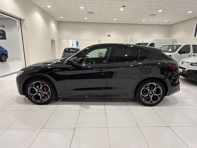 Usata Alfa Romeo Stelvio Veloce 209 CV (153 kW) 2023 Nero SUV