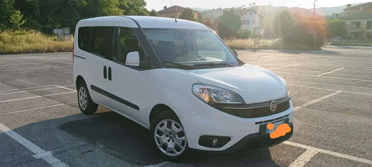 Usata Fiat Doblò Easy 120 CV (88 kW) 2016 Monovolume