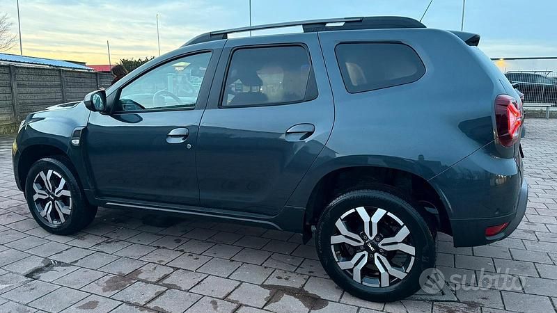 Usata Dacia Duster 90 CV (66 kW) 2023 Grigio SUV