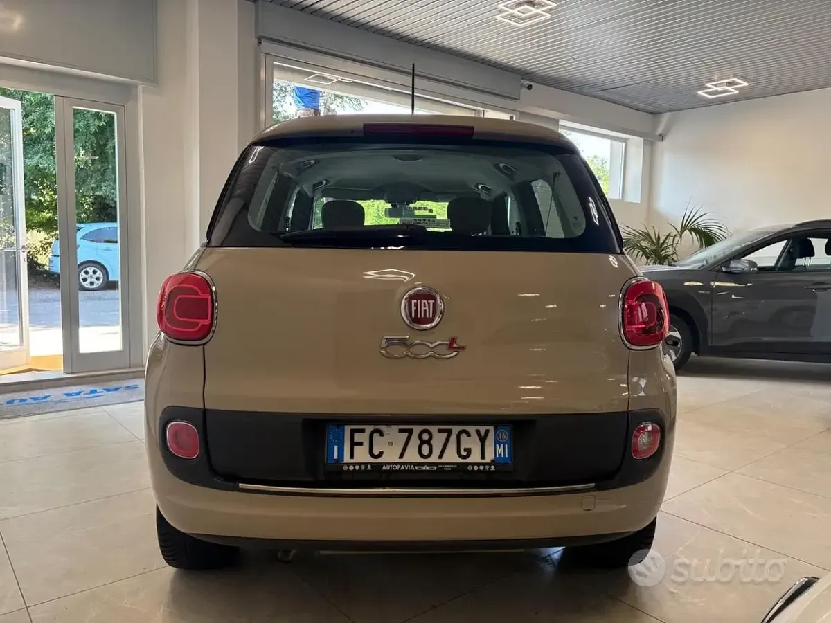 Usata Fiat 500L Lounge 80 CV (58 kW) 2017 Beige Monovolume