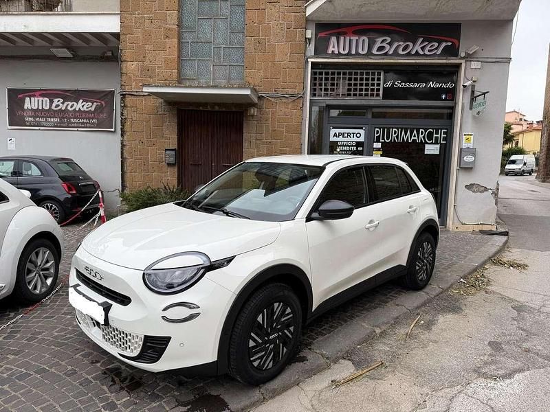 Usata Fiat 600 101 CV (74 kW) 2024 Bianco SUV
