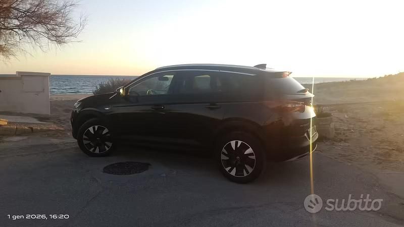 Usata Opel Grandland X 120 CV (88 kW) 2018 Nero SUV