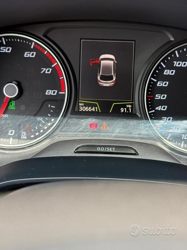 Usata Seat Leon Style 110 CV (80 kW) 2016 Grigio Berlina