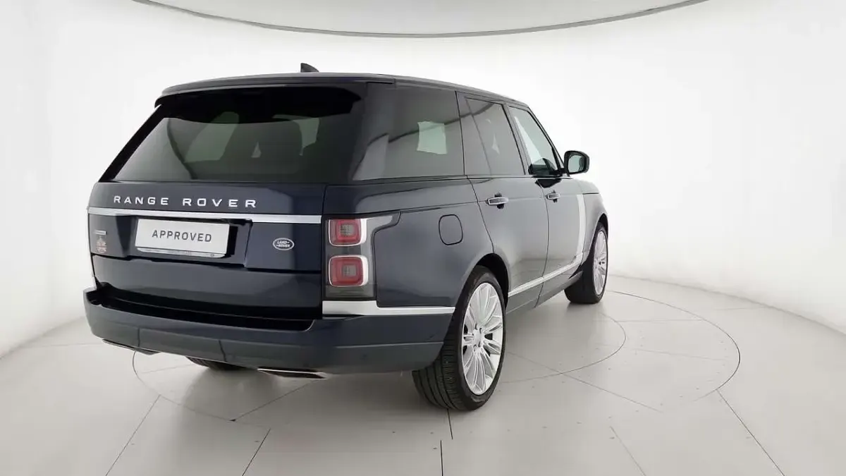 Usata Land Rover Range Rover Autobiography 249 CV (183 kW) 2020 Blu/azzurro SUV