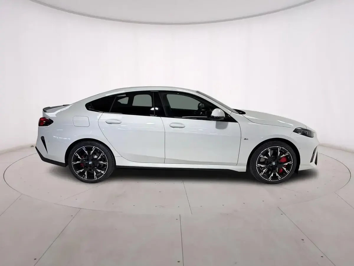 Nuova BMW 220 M Sport 163 CV (119 kW) 2025 Bianco Coupé