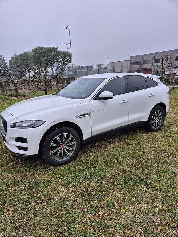 Usata Jaguar F-Pace Prestige 180 CV (132 kW) 2016 SUV