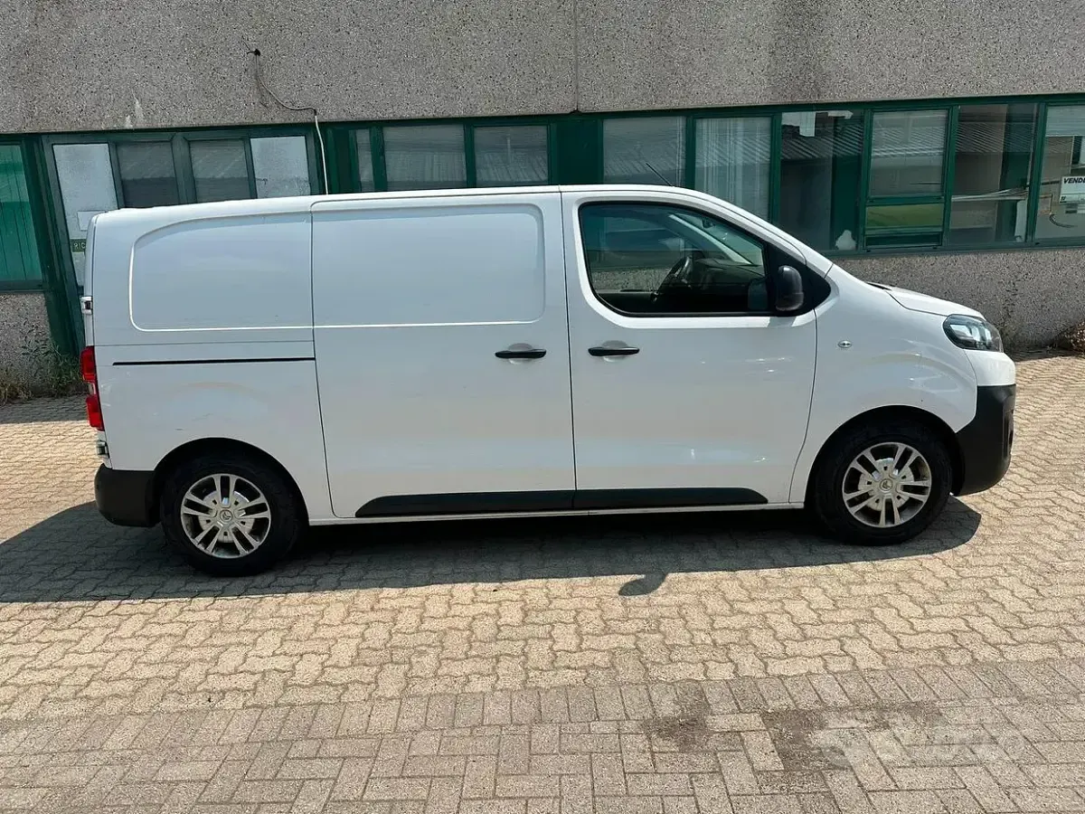 Usata Citroën Jumpy 120 CV (88 kW) 2021 Bianco Monovolume