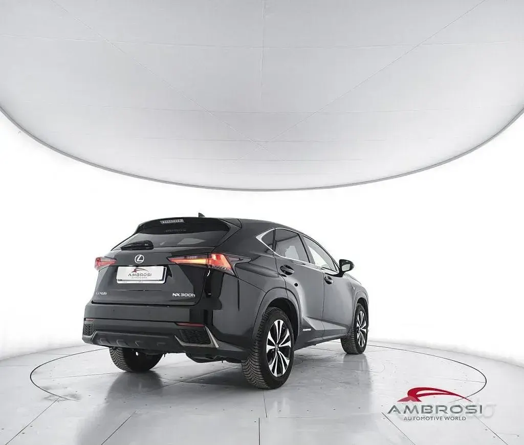 Usata Lexus NX300h Sport Line 292 CV (214 kW) 2021 Nero SUV