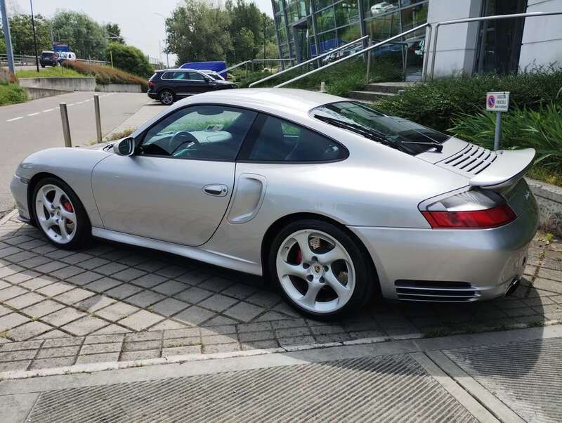 Usata Porsche 911 420 CV (308 kW) 2001 Argento Coupé