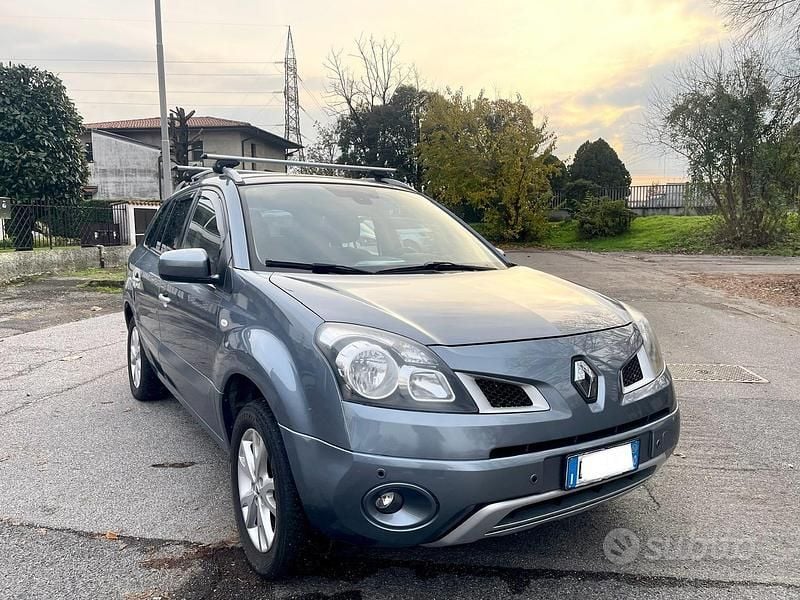 Usata Renault Koleos Dynamique 150 CV (110 kW) 2009 Grigio SUV