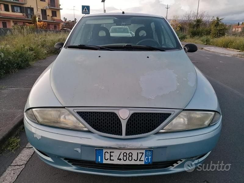 Usata Lancia Ypsilon 2003 Blu Utilitaria