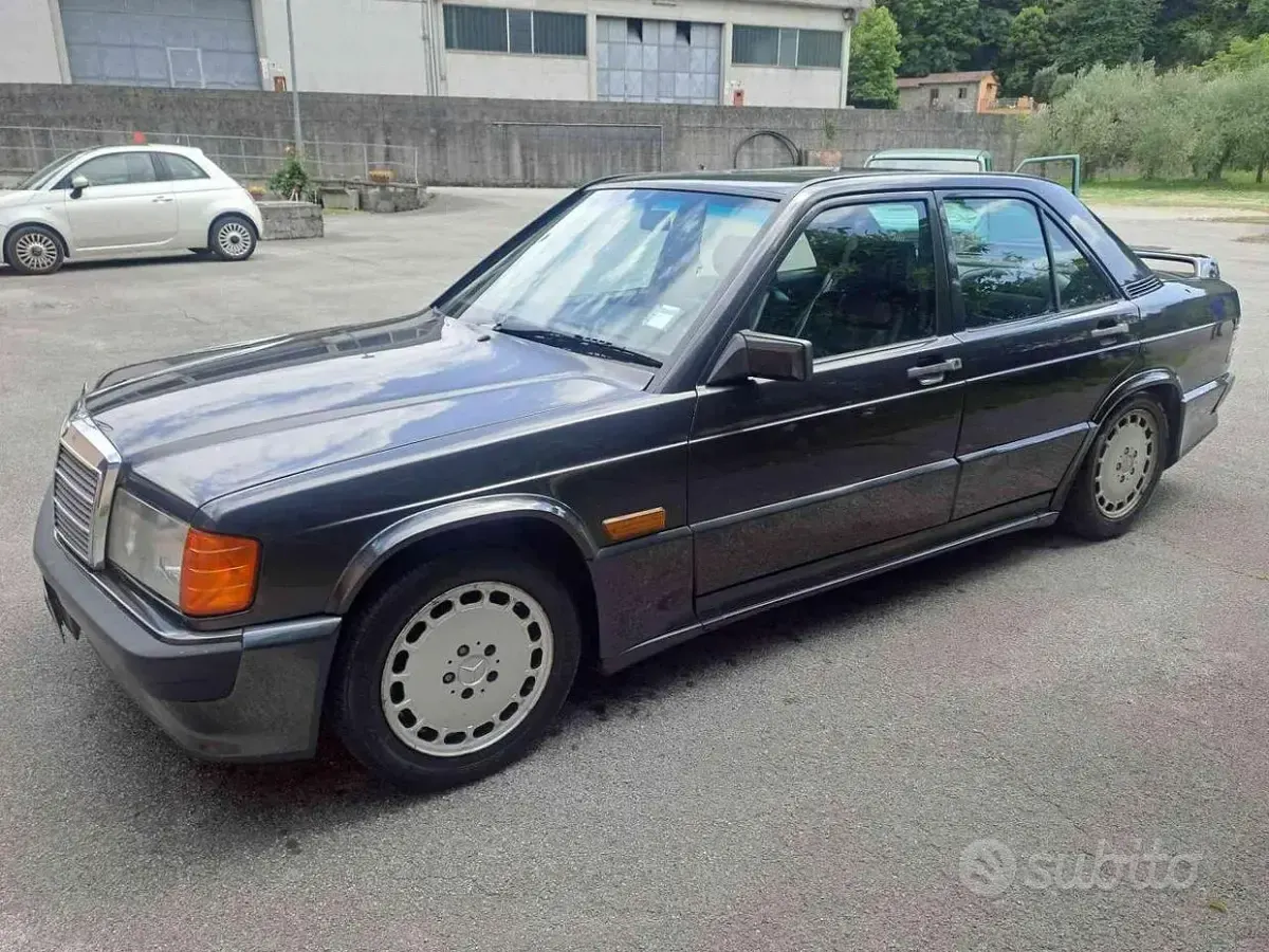 Usata Mercedes 190 185 CV (136 kW) 1985 Nero Berlina