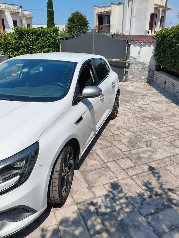 Usata Renault Mégane IV GT 205 CV (150 kW) 2017 Bianco Berlina