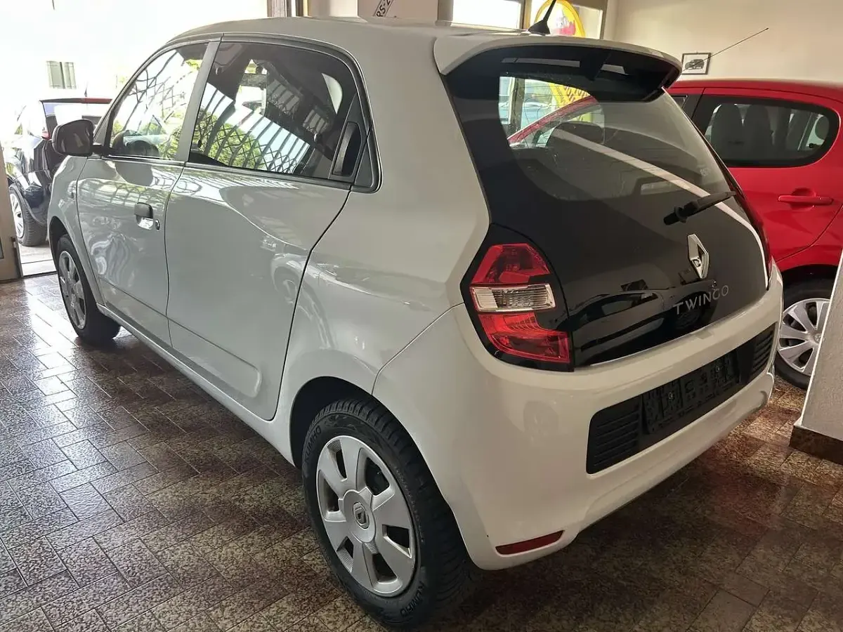 Usata Renault Twingo SE 71 CV (52 kW) 2015 Bianco Utilitaria