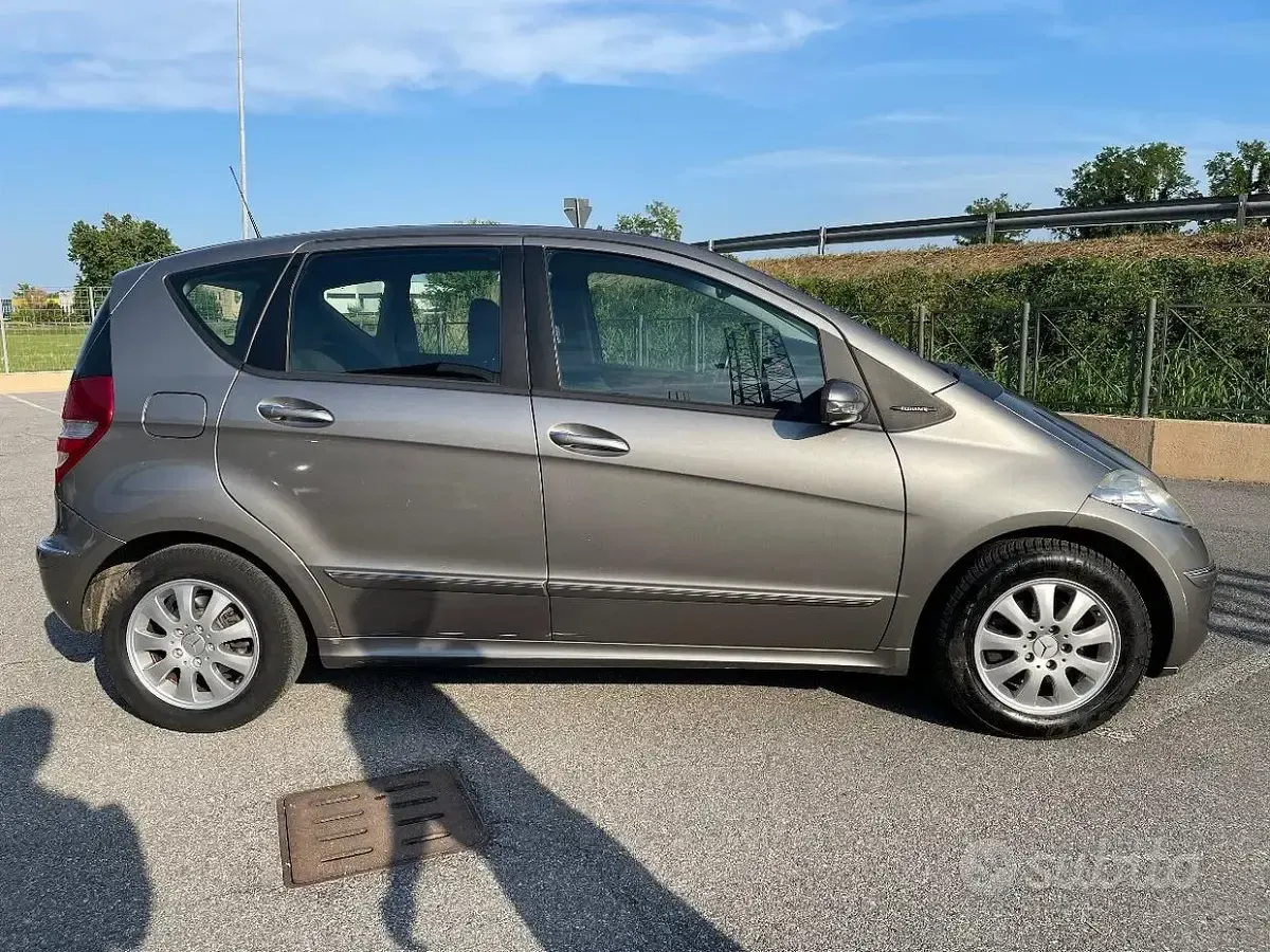 Usata Mercedes A170 Elegance 116 CV (85 kW) 2007 Grigio Berlina