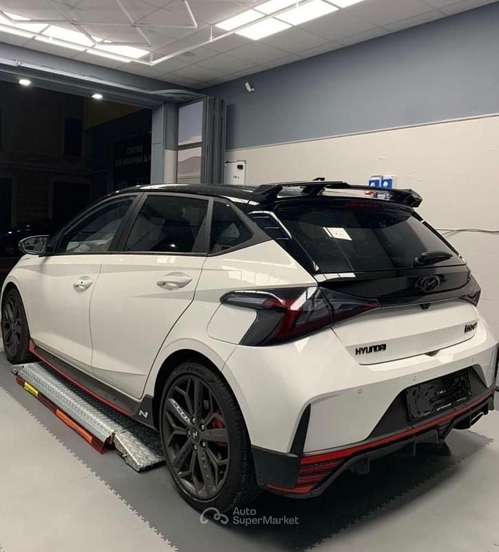 Usata Hyundai i20 N Performance 204 CV (150 kW) 2022 Beige Berlina