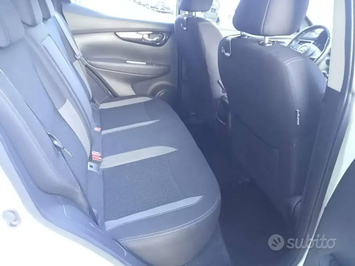 Usata Nissan Qashqai 160 CV (117 kW) 2019 Bianco SUV