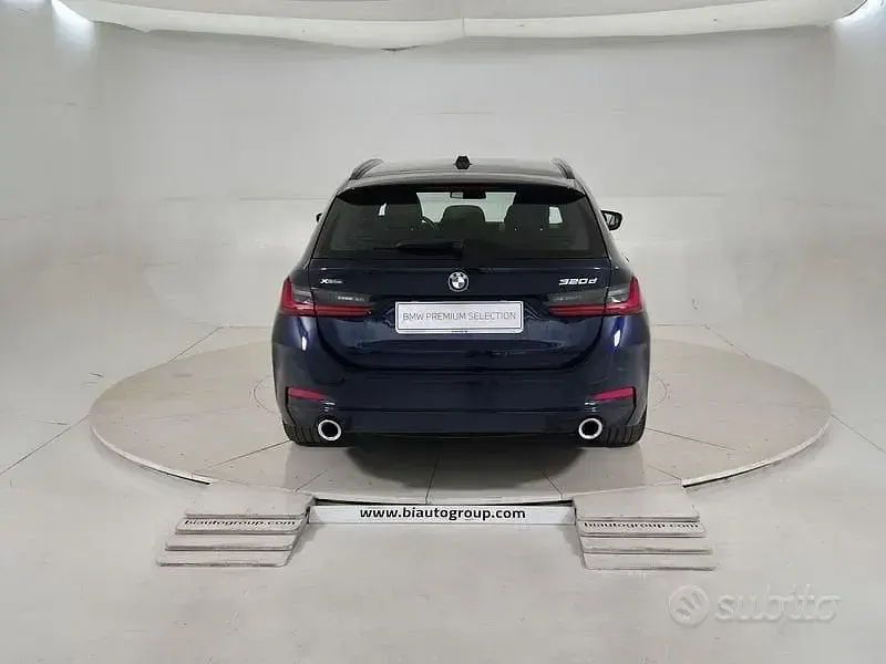 Usata BMW 320 Comfort Edition 190 CV (139 kW) 2023 Blu Station wagon