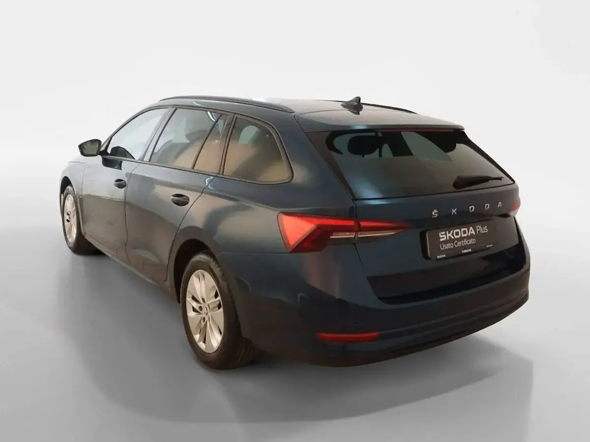 Usata Skoda Octavia Executive 116 CV (85 kW) 2022 Blu/azzurro Station wagon