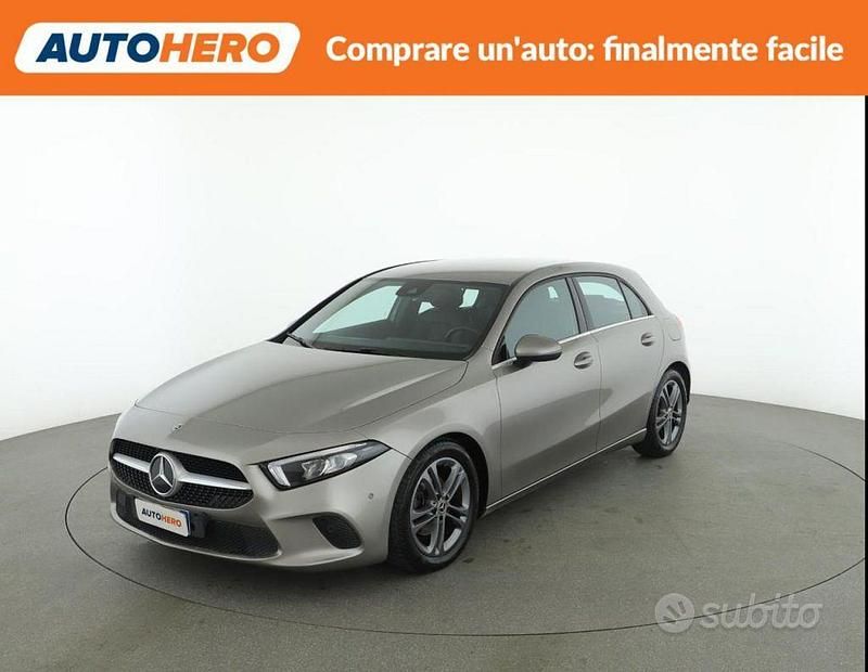 Usata Mercedes A180 Executive 116 CV (85 kW) 2019 Grigio Berlina