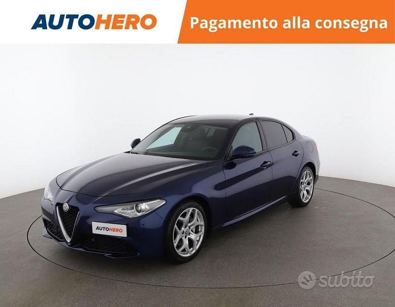 Blu Usata 2019 Alfa Romeo Giulia Executive Tre volumi | 23.999 € (Buon prezzo) - Immagine 1/4