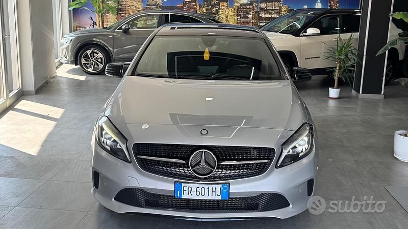 Usata Mercedes A180 115 CV (84 kW) 2018 Grigio Berlina