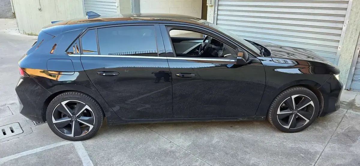 Usata Opel Astra 131 CV (96 kW) 2023 Nero Utilitaria