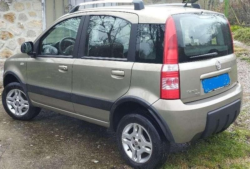 Beige Usata 2011 Fiat Panda 4x4 Climbing Due volumi | 10.500 € (Molto cara) - Immagine 1/3