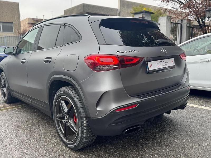 Usata Mercedes GLA250 160 CV (117 kW) 2021 Grigio SUV