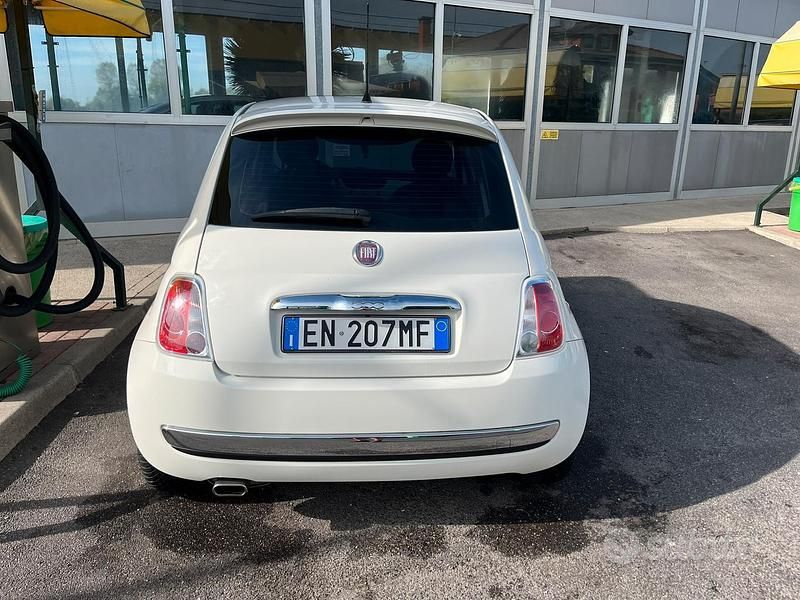 Usata Fiat 500 69 CV (50 kW) 2012 Bianco Utilitaria