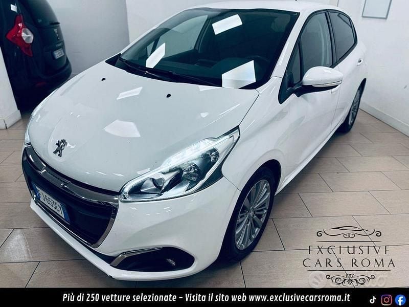 Usata Peugeot 208 Allure 75 CV (55 kW) 2017 Bianco Utilitaria
