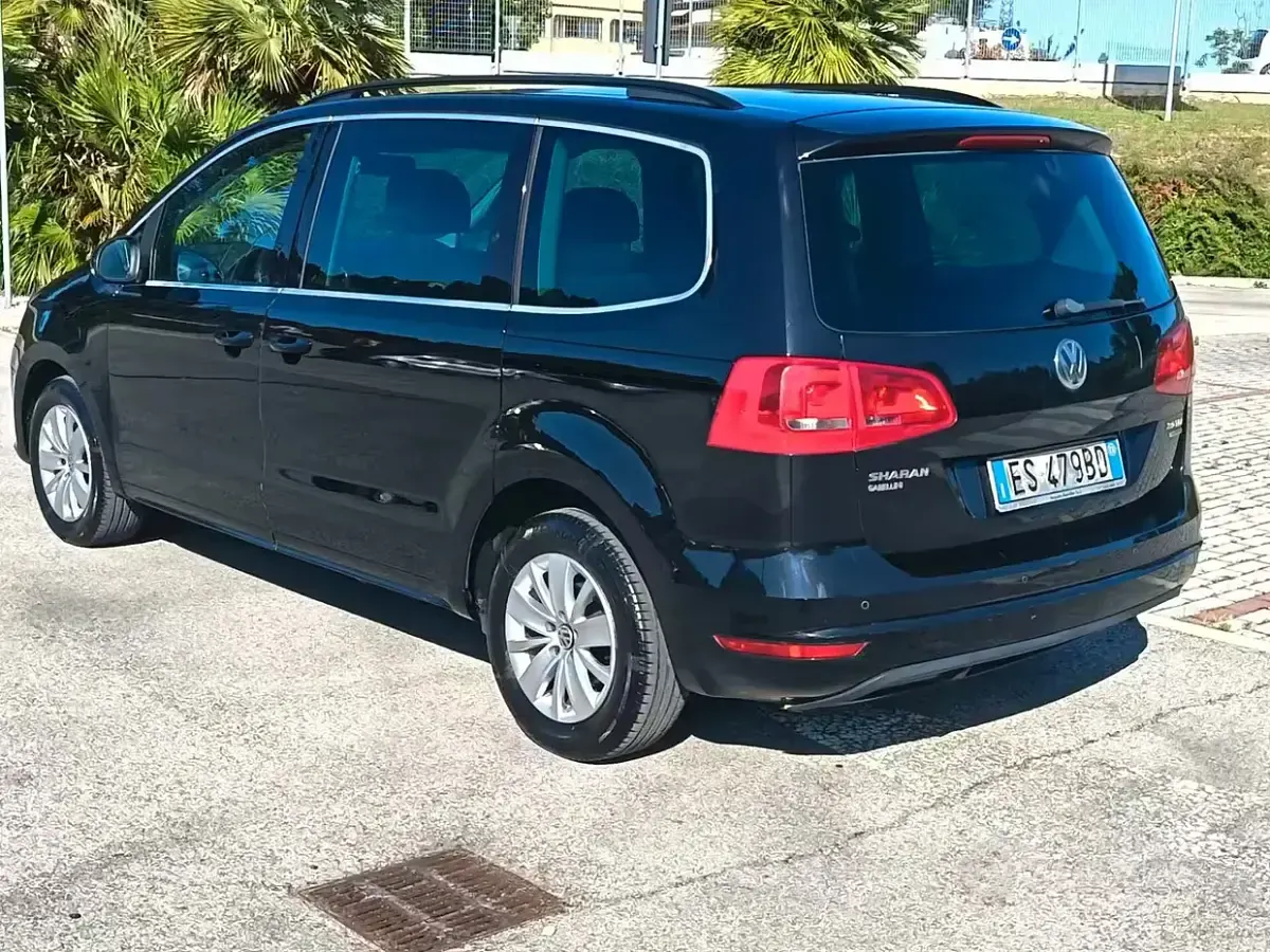 Usata VW Sharan Highline 140 CV (102 kW) 2013 Nero Monovolume