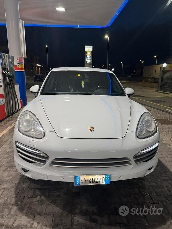 Usata 2014 Porsche Cayenne Platinum Edition SUV | 17.000 € - Immagine 1/4