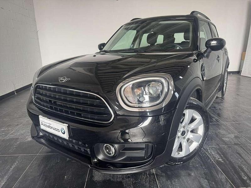 Usata Mini One Countryman 116 CV (85 kW) 2020 Midnight black metallizzato SUV