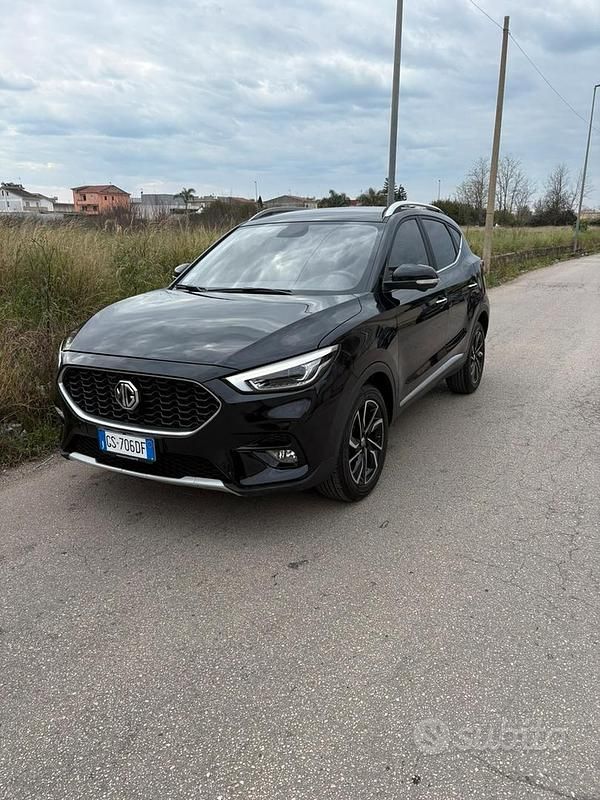 Usata MG ZS 106 CV (77 kW) 2024 Nero SUV