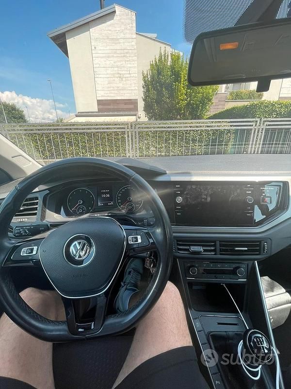Usata VW Polo 65 CV (47 kW) 2019 Grigio Utilitaria