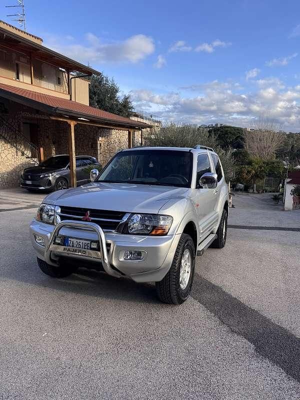Usata Mitsubishi Pajero 160 CV (117 kW) 2001 SUV