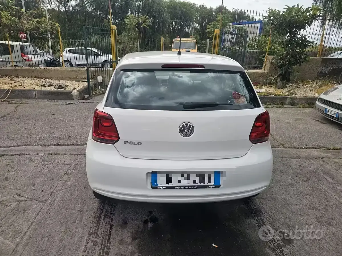 Usata VW Polo Comfortline 60 CV (44 kW) 2013 Bianco Utilitaria