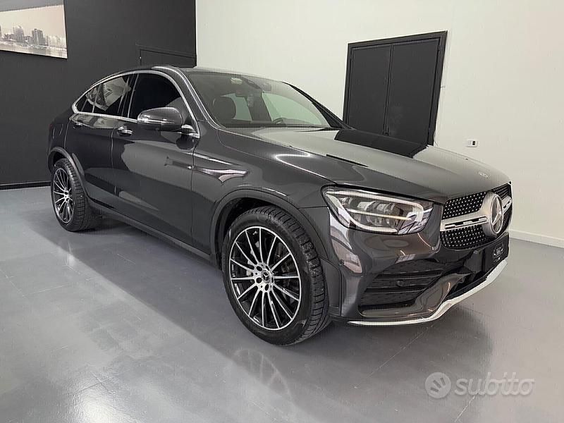 Usata Mercedes GLC300 Premium 245 CV (180 kW) 2020 Grigio Station wagon