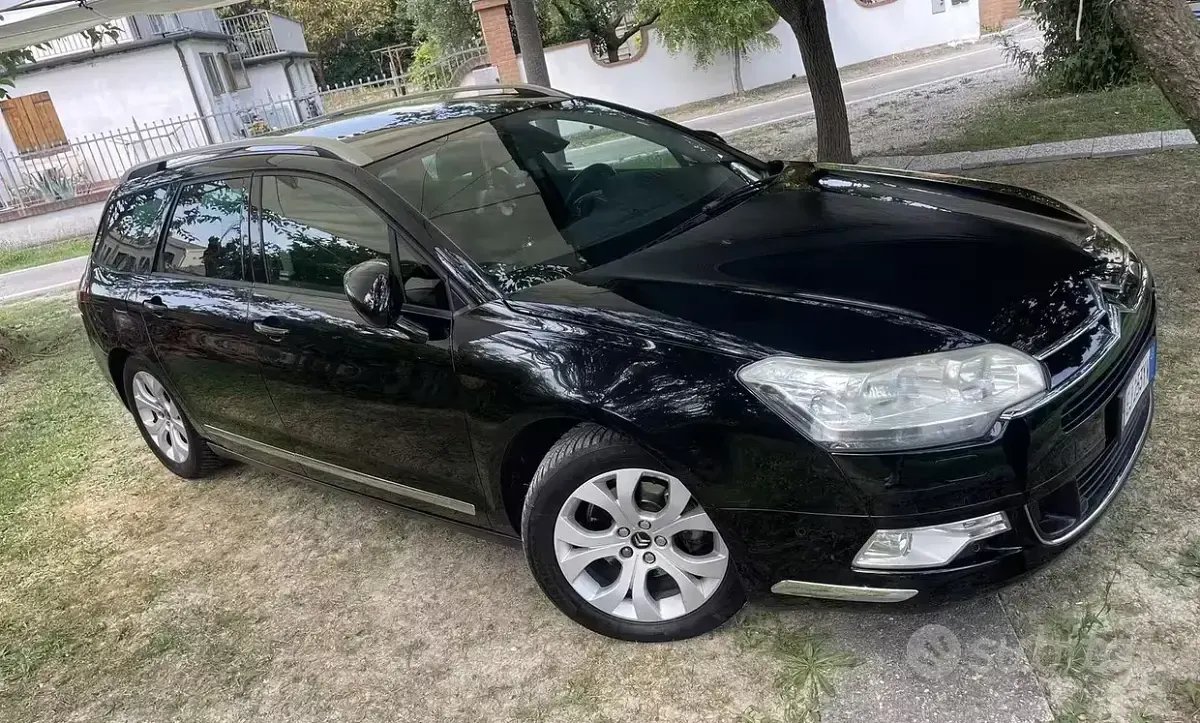 Usata Citroën C5 140 CV (102 kW) 2012 Nero Station wagon