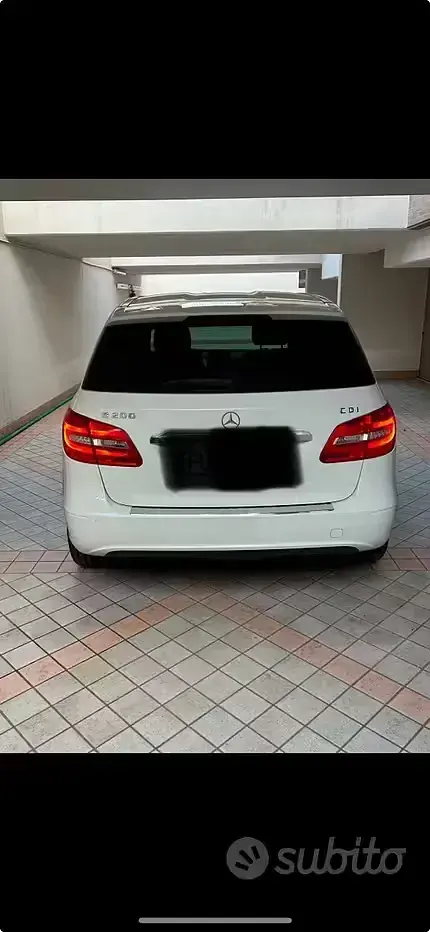 Usata Mercedes B200 Premium 136 CV (100 kW) 2012 Utilitaria
