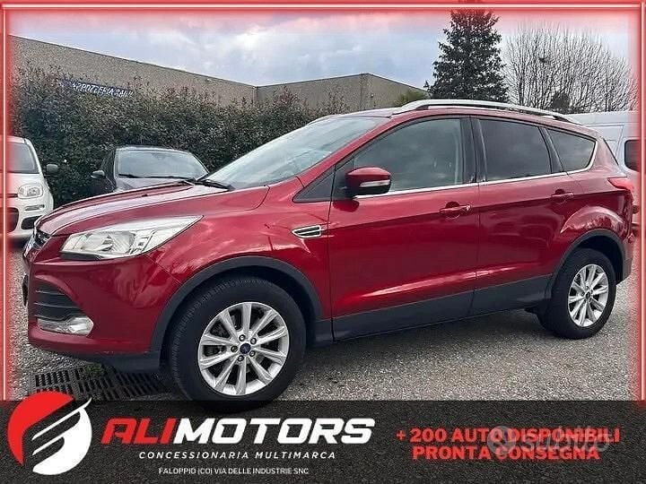 Rosso Usata 2015 Ford Kuga Titanium SUV | 8490 € (Ottimo prezzo) - Immagine 1/4