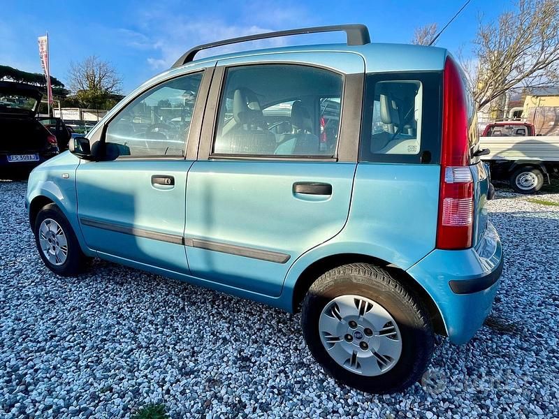 Usata Fiat Panda Emotion 60 CV (44 kW) 2004 Blu Utilitaria