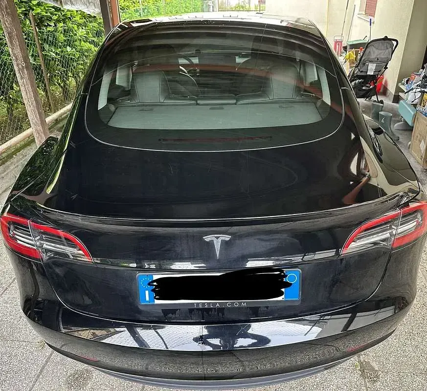 Usata Tesla Model 3 Standard Range 208 kW (283 CV) 2023 Nero Berlina