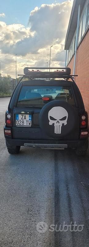 Usata Land Rover Freelander 109 CV (80 kW) 2005 Nero SUV