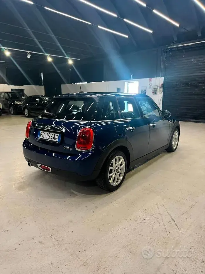 Usata Mini ONE 95 CV (69 kW) 2016 Bluazzurro Utilitaria