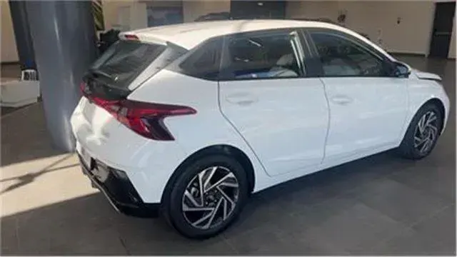 Nuova Hyundai i20 90 CV (66 kW) 2026 Bianco Utilitaria