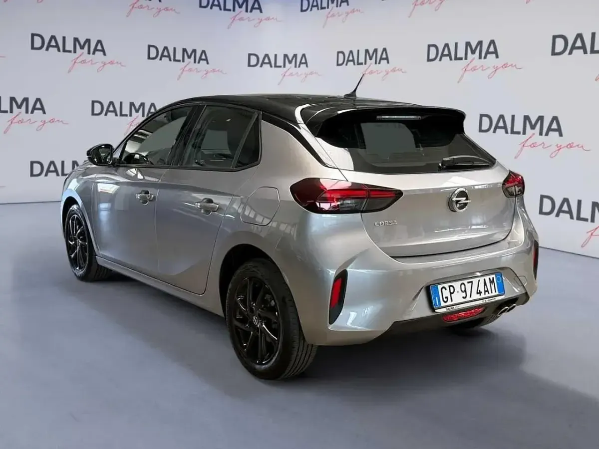 Usata Opel Corsa GS Line 131 CV (96 kW) 2023 Grigio Utilitaria